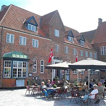 Hotel Dagmar 3*